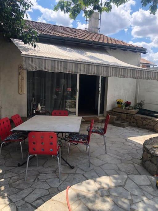 Loft La Perriere, Un Oasis En Pleine Ville Cholet Exteriér fotografie